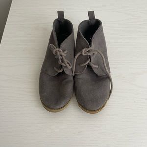 Old Navy gray suede dress shoes toddler size 11